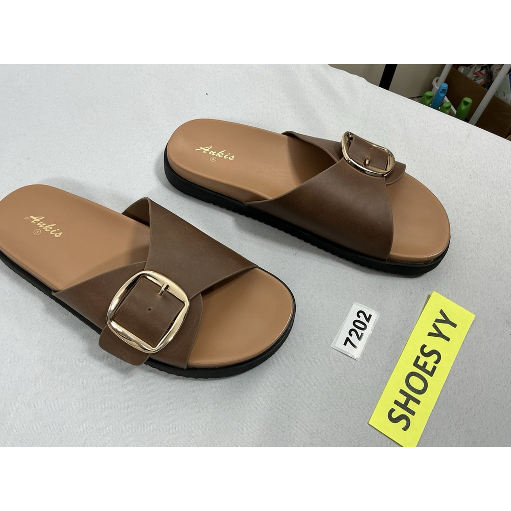 Womans New Ankis Slip On Slides Size 8 Brown Buckle Accent